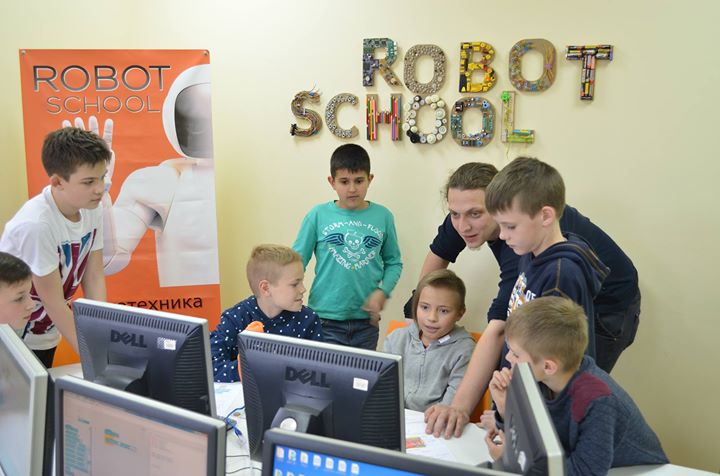 День відкритих дверей Robot School на Єлізавети Чавдар 13